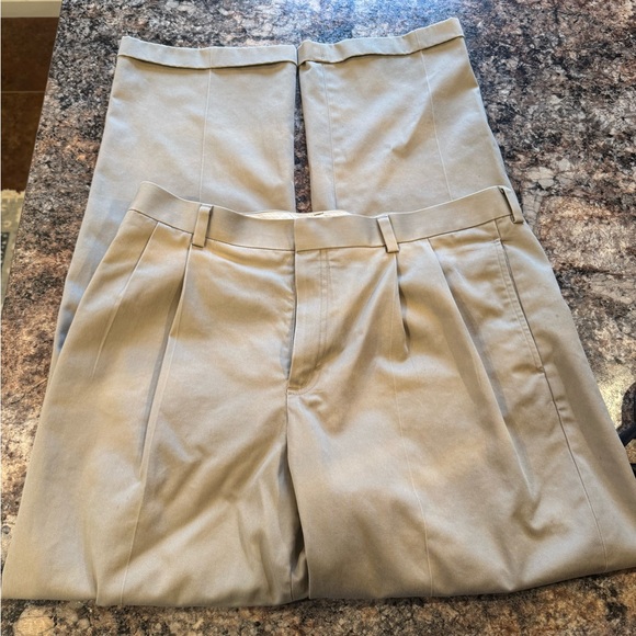 L.L. Bean Men's Khaki Chinos - Picture 2 of 5